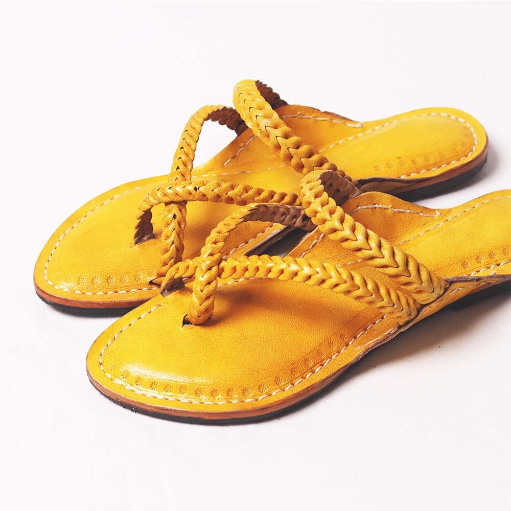 Keshar — Women's Saffron Mustard Kolhapuri Chappal